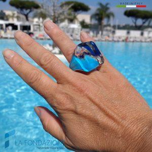 Cubo Calcedonio Blu | RINGS0002 | Anelli in vetro | La Fondazione snc